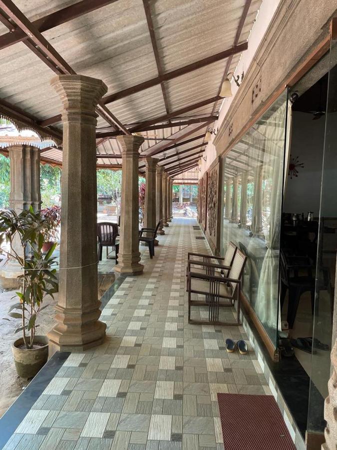 Kalpadiyil Hotel Balarampuram Bagian luar foto